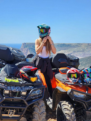 Прокат квадроциклов. Подарочные сертификаты Ultra Подарки Севастополь. Купить оригинальный подарок или подарочный сертификат на Прокат квадроциклов. Сервис UltraPodarki.ru Севастополь 8 800 505 95 30. 