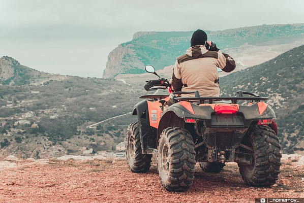 Прокат квадроциклов. Подарочные сертификаты Ultra Подарки Севастополь. Купить оригинальный подарок или подарочный сертификат на Прокат квадроциклов. Сервис UltraPodarki.ru Севастополь 8 800 505 95 30. 